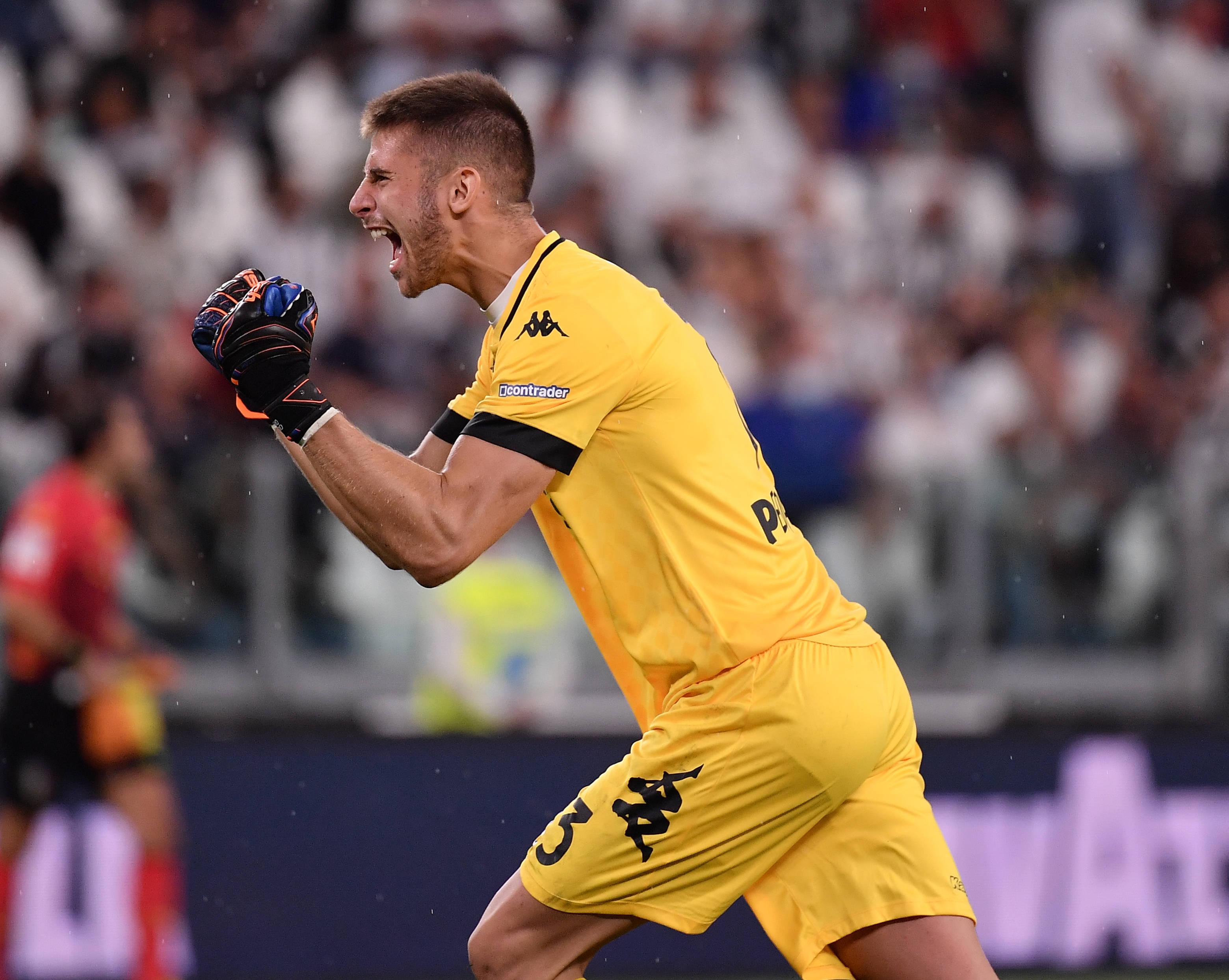 国利用迪拜 国利用迪拜