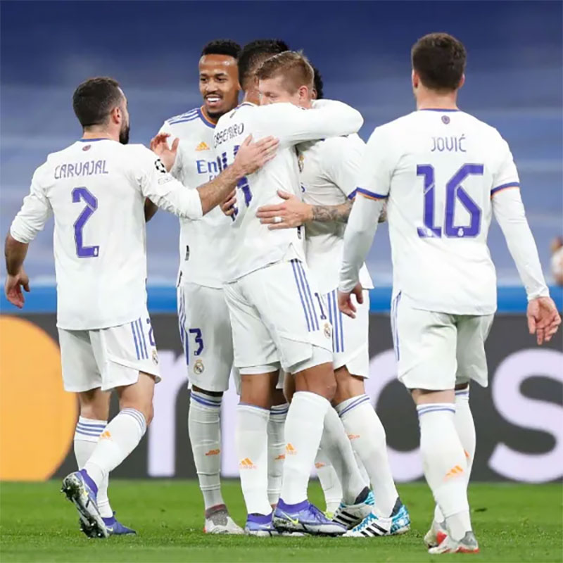 面临一场 面临一场