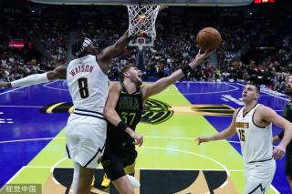 詹的迅速反 詹的迅速反